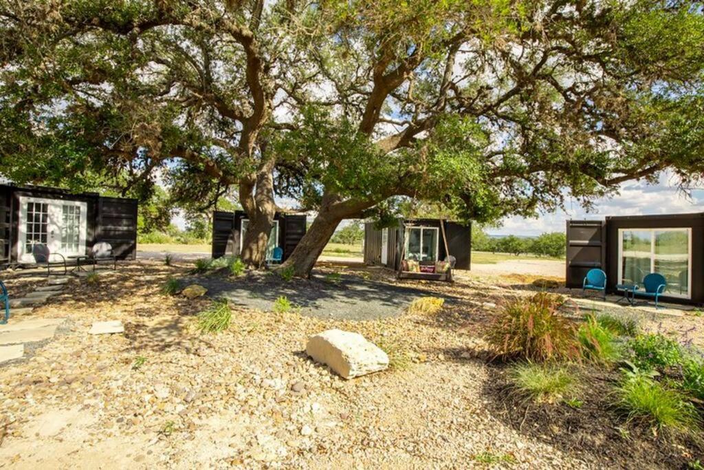 The Container Retreat @ 290 Wine Trail #9 Get Away Today! Hye Exterior photo